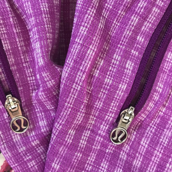 Fuschia Lululemon hooded pullover - Picture 3 of 6